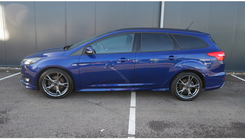 Ford Focus WAGON 1.5TDCI ST-Line - Minibus, Mikrobus: obrázok 1 Ford Focus WAGON 1.5TDCI ST-Line - Minibus, Mikrobus: obrázok 1