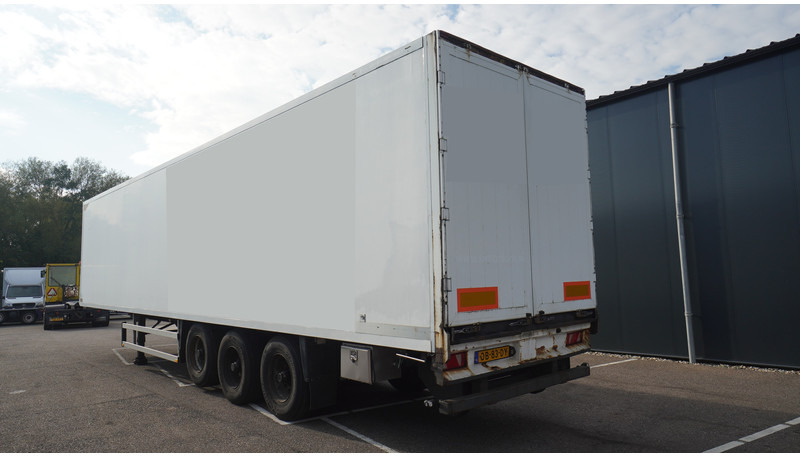 Jumbo 3 AXLE CLOSED BOX - Náves skriňové: obrázok 5 Jumbo 3 AXLE CLOSED BOX - Náves skriňové: obrázok 5