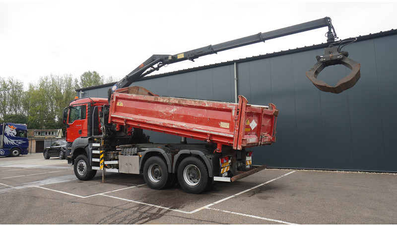 MAN TGS 28.400 6X6 2 SIDE TIPPER WITH HMF 1643 CRANE 376.400KM - Auto s hydraulickou rukou: obrázok 4 MAN TGS 28.400 6X6 2 SIDE TIPPER WITH HMF 1643 CRANE 376.400KM - Auto s hydraulickou rukou: obrázok 4