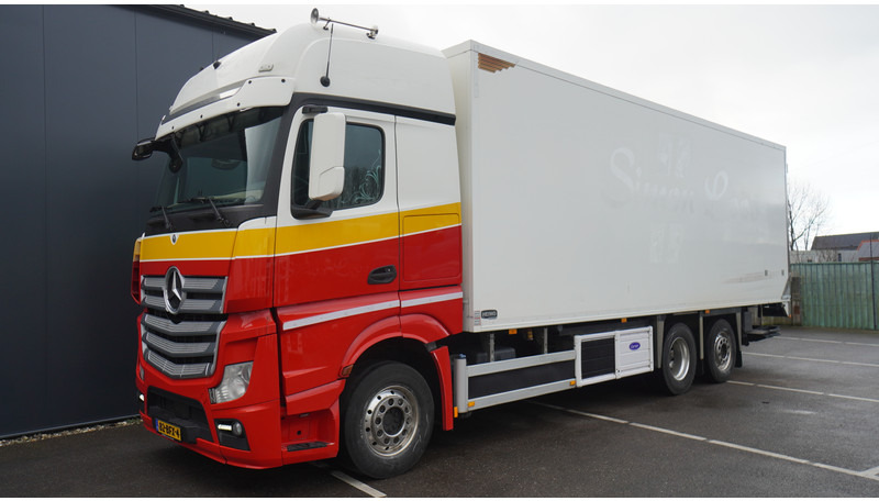 Mercedes-Benz ACTROS 2745 6X2 FRIGO 860.000KM - Chladirenské nákladné vozidlo: obrázok 3 Mercedes-Benz ACTROS 2745 6X2 FRIGO 860.000KM - Chladirenské nákladné vozidlo: obrázok 3