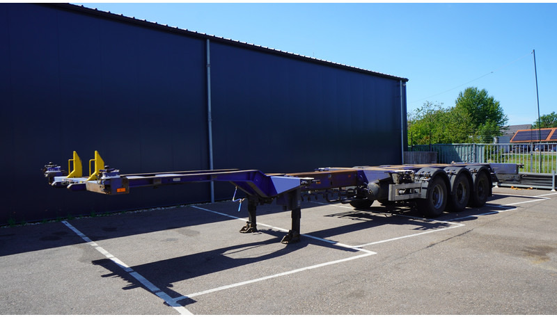 Pacton 3 AXLE MULTI CONTAINER TRANSPORT TRAILER EXTENDABLE 45 FT - Náves preprava kontajnerov/ Výmenná nadstavba: obrázok 2 Pacton 3 AXLE MULTI CONTAINER TRANSPORT TRAILER EXTENDABLE 45 FT - Náves preprava kontajnerov/ Výmenná nadstavba: obrázok 2