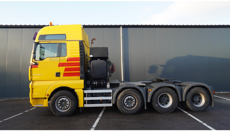 MAN TGA 41.530 8X4 160 TON'S RETARDER 283.000KM - Ťahač: obrázok 1 MAN TGA 41.530 8X4 160 TON'S RETARDER 283.000KM - Ťahač: obrázok 1