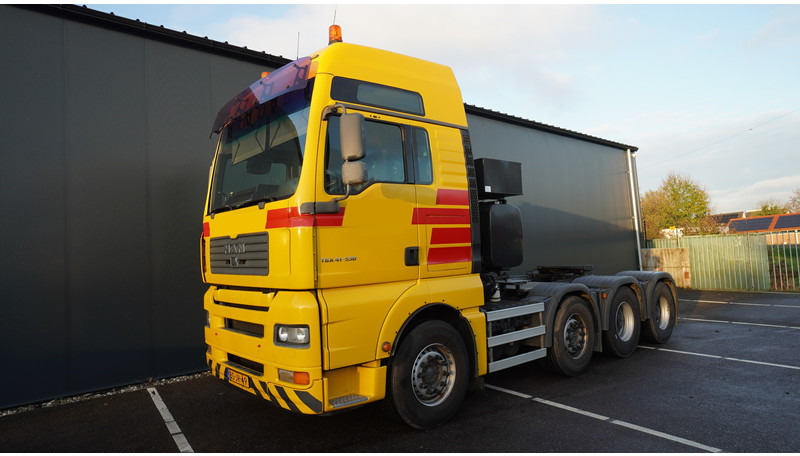 MAN TGA 41.530 8X4 160 TON'S RETARDER 283.000KM - Ťahač: obrázok 3 MAN TGA 41.530 8X4 160 TON'S RETARDER 283.000KM - Ťahač: obrázok 3