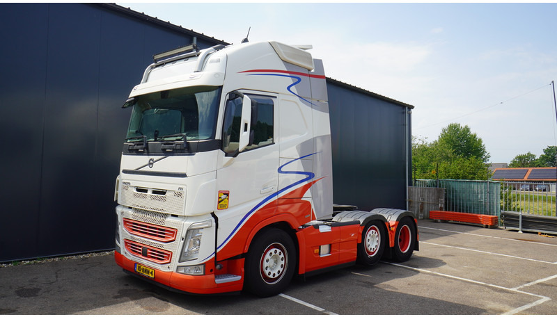Volvo FH 460 6X2 EURO 6 GLOBETROTTER - Ťahač: obrázok 3 Volvo FH 460 6X2 EURO 6 GLOBETROTTER - Ťahač: obrázok 3