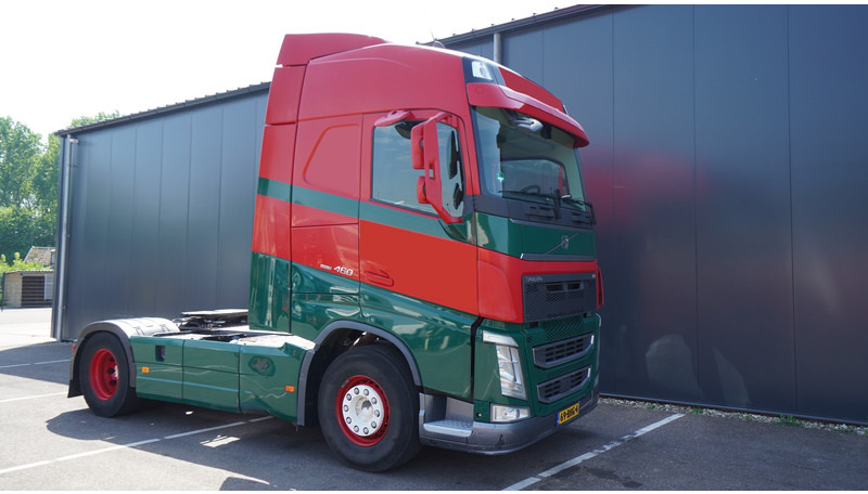 Volvo FH 460 EURO 6 GLOBETROTTER - Ťahač: obrázok 4 Volvo FH 460 EURO 6 GLOBETROTTER - Ťahač: obrázok 4