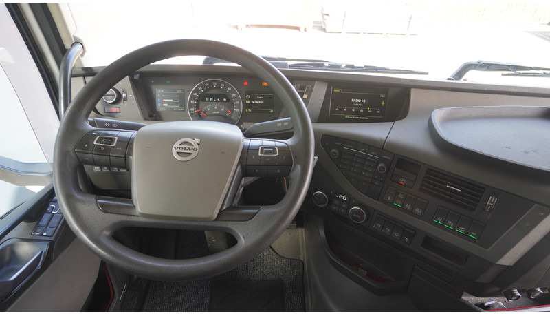 Volvo FH 460 EURO 6 GLOBETROTTER - Ťahač: obrázok 5 Volvo FH 460 EURO 6 GLOBETROTTER - Ťahač: obrázok 5