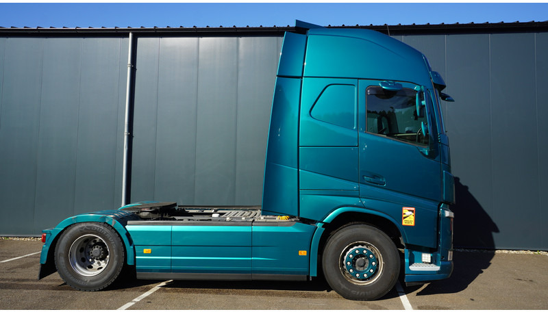Volvo FH 460 GLOBETROTTER EURO 6 - Ťahač: obrázok 2 Volvo FH 460 GLOBETROTTER EURO 6 - Ťahač: obrázok 2
