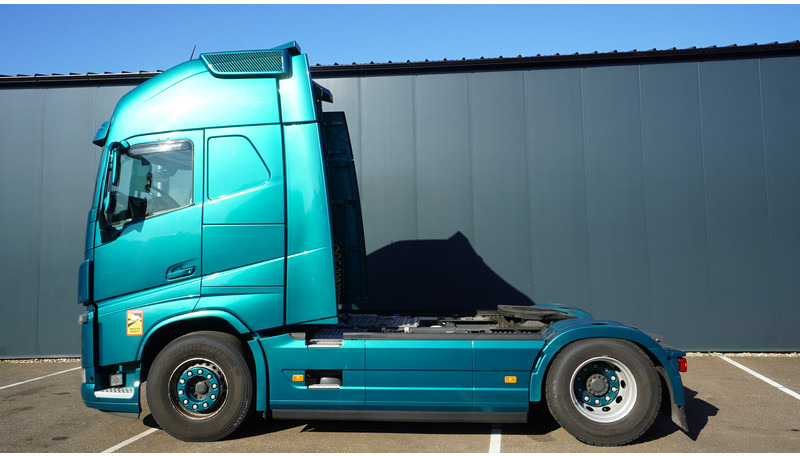 Volvo FH 460 GLOBETROTTER EURO 6 - Ťahač: obrázok 1 Volvo FH 460 GLOBETROTTER EURO 6 - Ťahač: obrázok 1