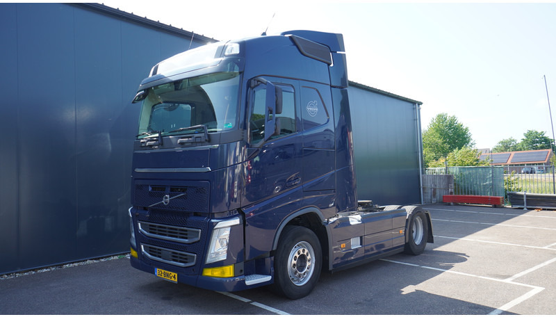 Volvo FH460 EURO 6 GLOBETROTTER 833.000KM - Ťahač: obrázok 3 Volvo FH460 EURO 6 GLOBETROTTER 833.000KM - Ťahač: obrázok 3