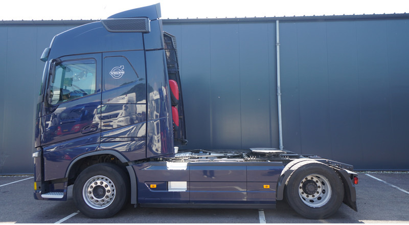 Volvo FH460 EURO 6 GLOBETROTTER 833.000KM - Ťahač: obrázok 1 Volvo FH460 EURO 6 GLOBETROTTER 833.000KM - Ťahač: obrázok 1