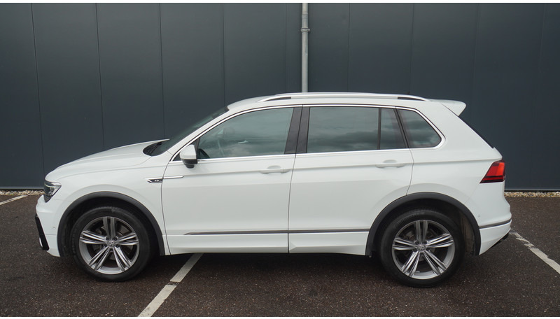 Volkswagen Tiguan 2.0 TDI R LINE 4MOTION - Minibus, Mikrobus: obrázok 1 Volkswagen Tiguan 2.0 TDI R LINE 4MOTION - Minibus, Mikrobus: obrázok 1
