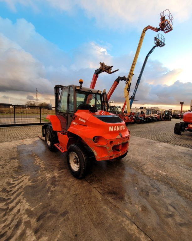 Manitou M30-2 - Dieselový vysokozdvižný vozík: obrázok 3 Manitou M30-2 - Dieselový vysokozdvižný vozík: obrázok 3