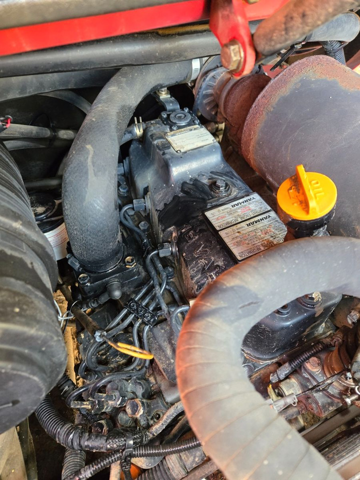 Takeuchi TL120 - Kolesový nakladač: obrázok 5 Takeuchi TL120 - Kolesový nakladač: obrázok 5