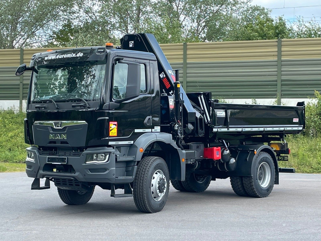 MAN TGM 18.320 4x4 Euro6e Hiab X Hiduo 228-4 - Sklápač, Auto s hydraulickou rukou: obrázok 3 MAN TGM 18.320 4x4 Euro6e Hiab X Hiduo 228-4 - Sklápač, Auto s hydraulickou rukou: obrázok 3