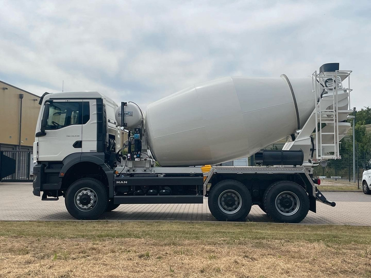 MAN TGS 33.440 / 6X6 Euro6e Euromix MTP EM 7 L - Domiešavač: obrázok 4 MAN TGS 33.440 / 6X6 Euro6e Euromix MTP EM 7 L - Domiešavač: obrázok 4
