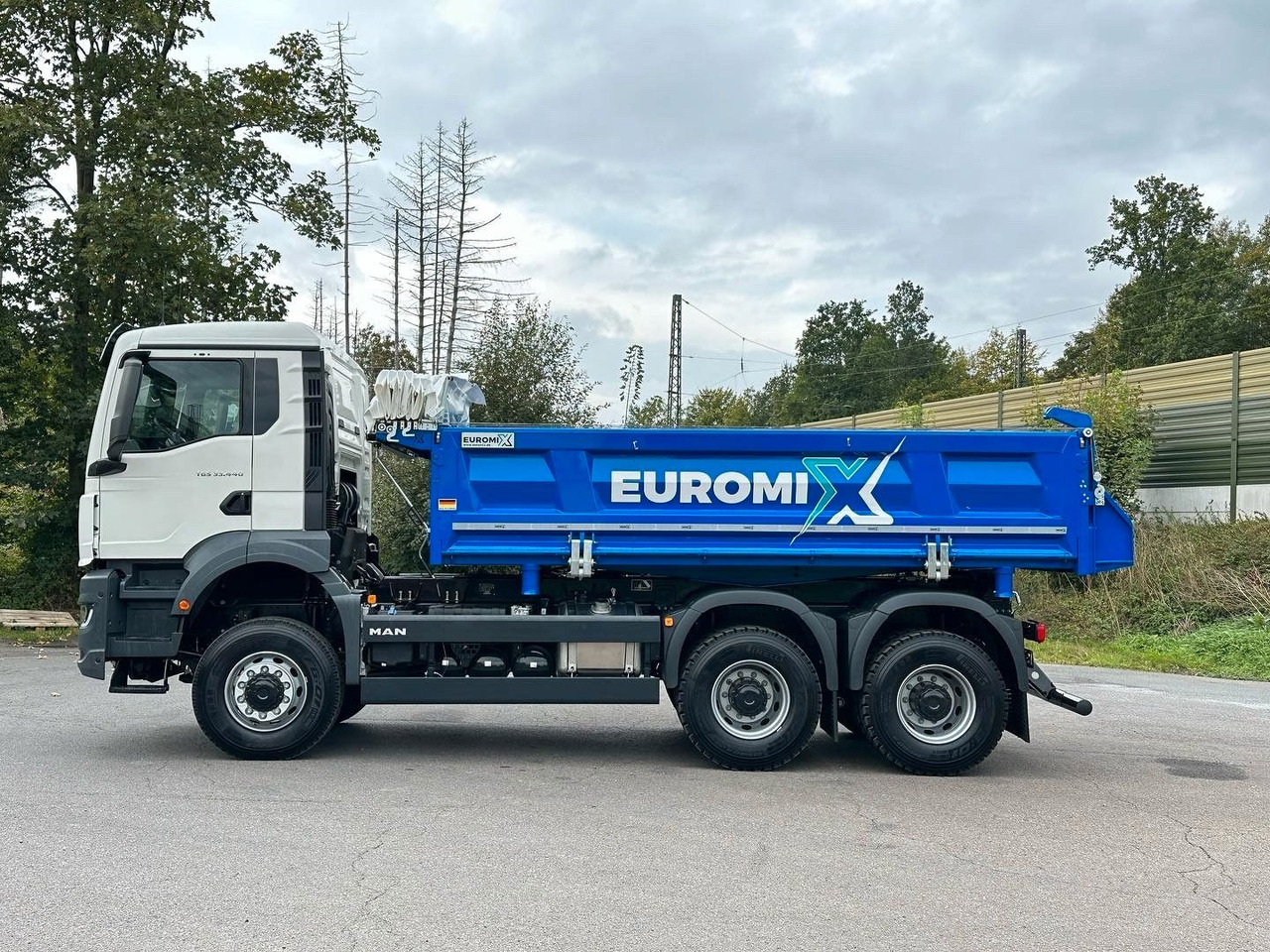 Sklápač MAN TGS 33.440 6x6 /Euro6 3-Seiten-Kipper EuromixMTP: obrázok 15