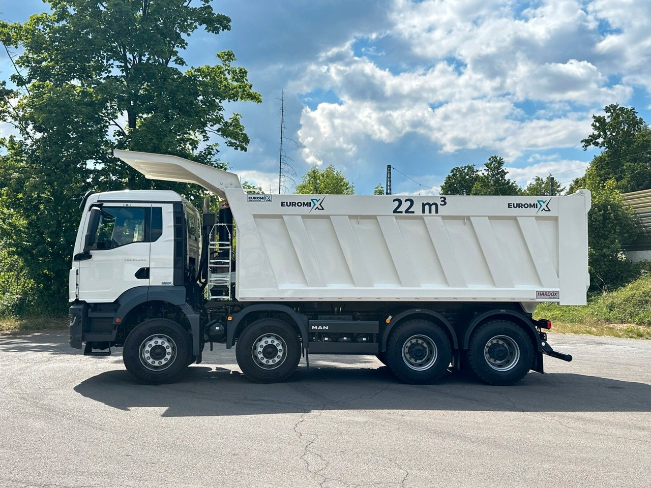 MAN TGS 41.400 8x4 / EUROMIX MTP 22m³/ Eckige Mulde - Sklápač: obrázok 3 MAN TGS 41.400 8x4 / EUROMIX MTP 22m³/ Eckige Mulde - Sklápač: obrázok 3