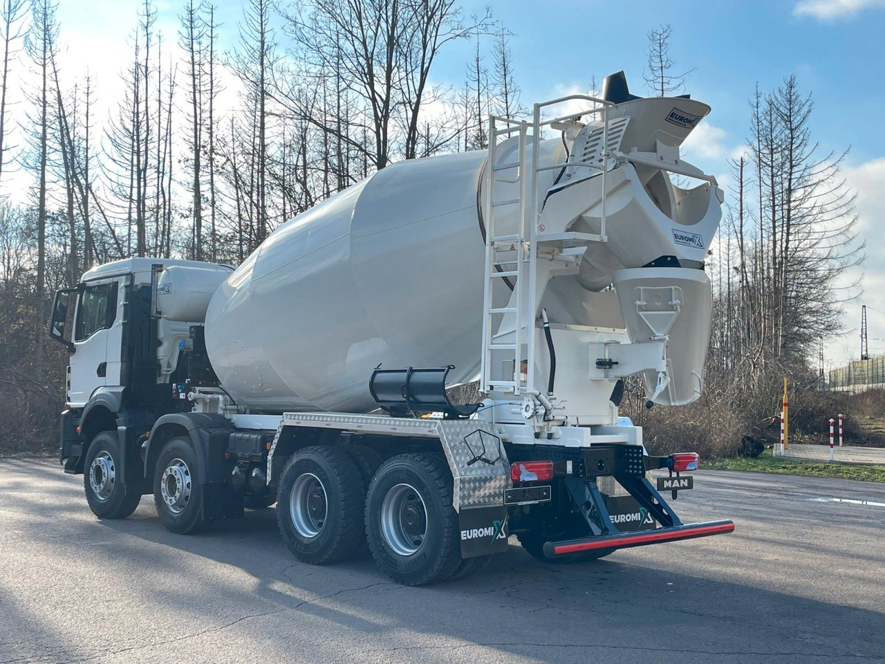 MAN TGS 41.400 8x4 / EuromixMTP EM 12m³ R / EURO 2 MAN TGS 41.400 8x4 / EuromixMTP EM 12m³ R / EURO 2 - Domiešavač: obrázok 5 MAN TGS 41.400 8x4 / EuromixMTP EM 12m³ R / EURO 2 MAN TGS 41.400 8x4 / EuromixMTP EM 12m³ R / EURO 2 - Domiešavač: obrázok 5