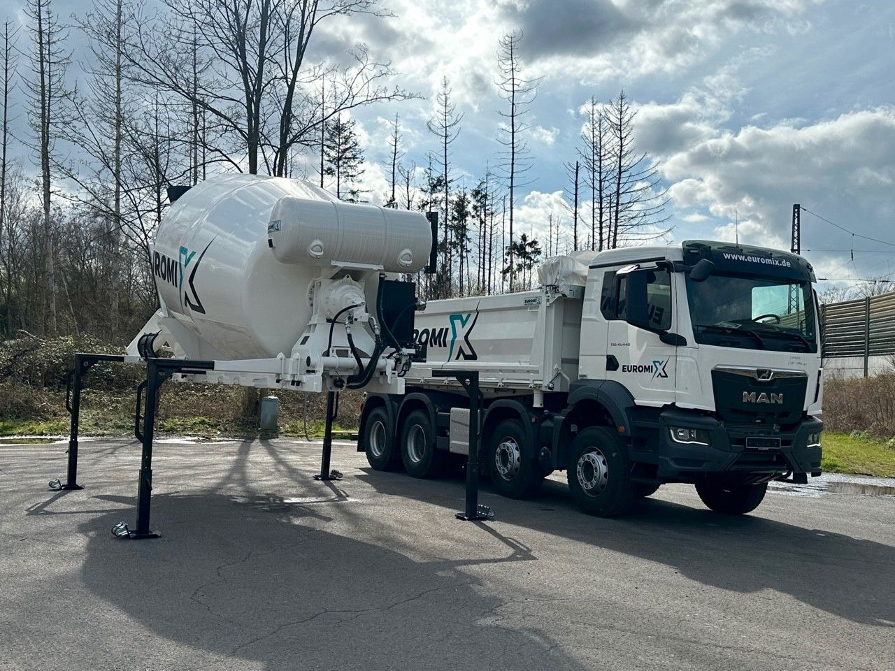 MAN TGS 41.440 8x4 WECHSELSYSTEM KIPPER+MISCHER - Domiešavač: obrázok 4 MAN TGS 41.440 8x4 WECHSELSYSTEM KIPPER+MISCHER - Domiešavač: obrázok 4