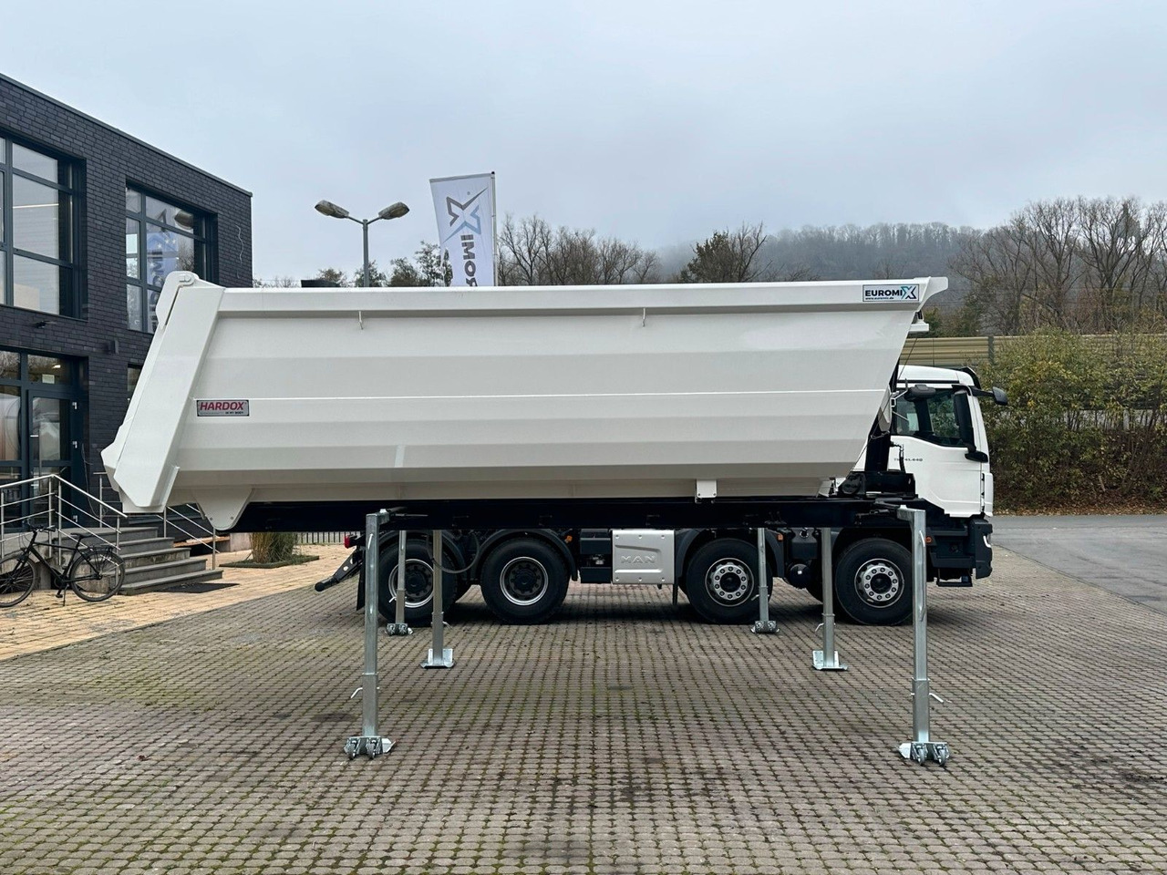 MAN TGS 41.480 8x4 WECHSELSYSTEM KIPPER+MISCHER - Domiešavač, Sklápacia nadstavba: obrázok 4 MAN TGS 41.480 8x4 WECHSELSYSTEM KIPPER+MISCHER - Domiešavač, Sklápacia nadstavba: obrázok 4