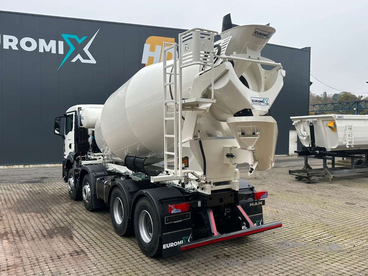 Leasing  MAN TGS 41.480 8x4 WECHSELSYSTEM KIPPER+MISCHER MAN TGS 41.480 8x4 WECHSELSYSTEM KIPPER+MISCHER: obrázok 19