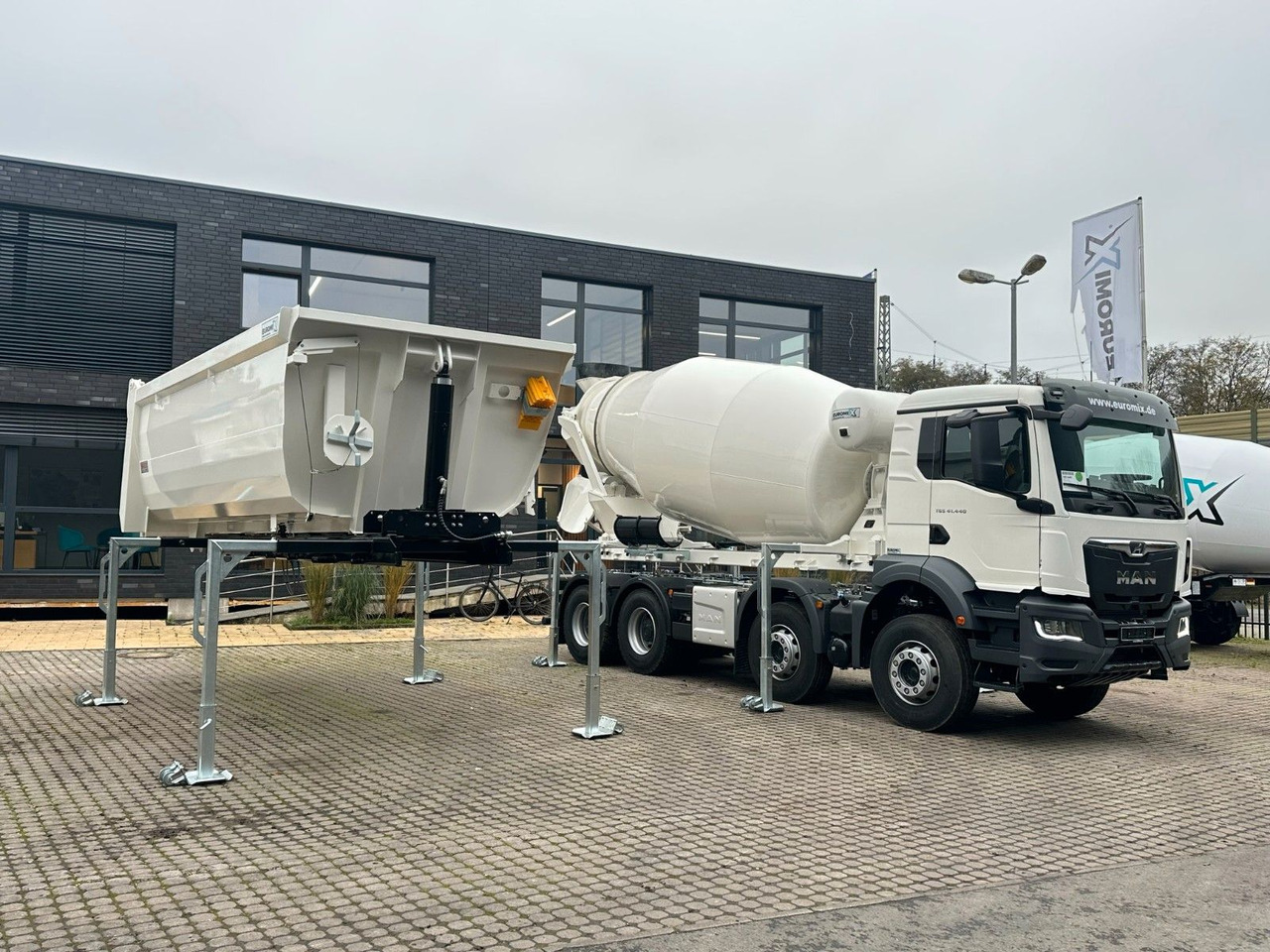 MAN TGS 41.480 8x4 WECHSELSYSTEM KIPPER+MISCHER - Domiešavač: obrázok 1 MAN TGS 41.480 8x4 WECHSELSYSTEM KIPPER+MISCHER - Domiešavač: obrázok 1