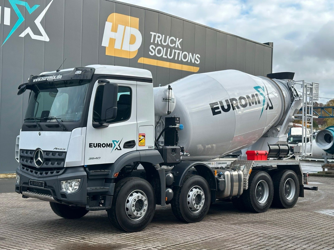 Mercedes-Benz Arocs 5 3540 8x4 EURO 6e EuromixMTP EM 9 L - Domiešavač: obrázok 1 Mercedes-Benz Arocs 5 3540 8x4 EURO 6e EuromixMTP EM 9 L - Domiešavač: obrázok 1