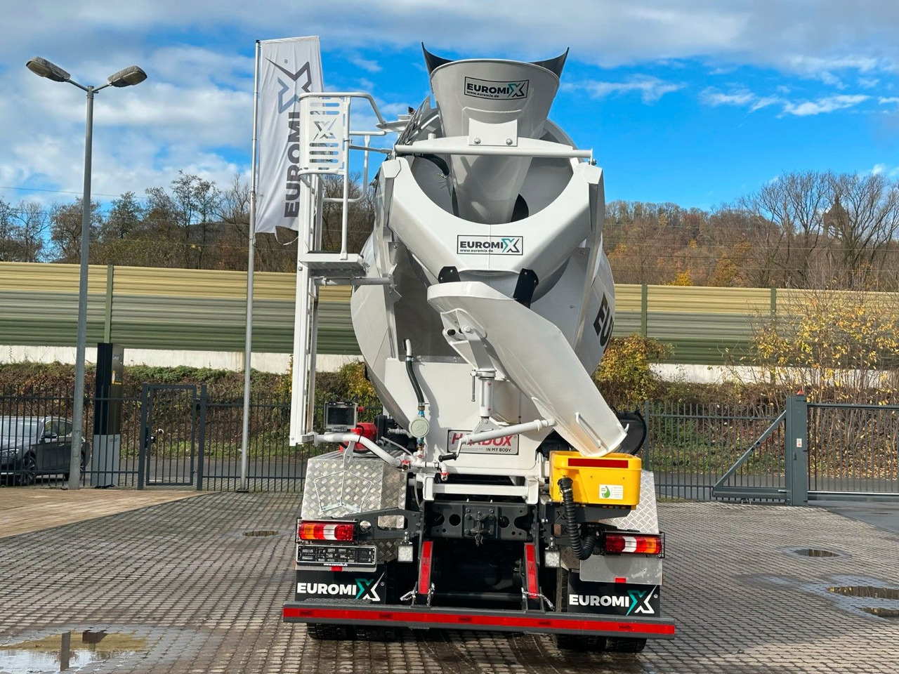 Mercedes-Benz Arocs 5 3540 8x4 EURO 6e EuromixMTP EM 9 L - Domiešavač: obrázok 5 Mercedes-Benz Arocs 5 3540 8x4 EURO 6e EuromixMTP EM 9 L - Domiešavač: obrázok 5