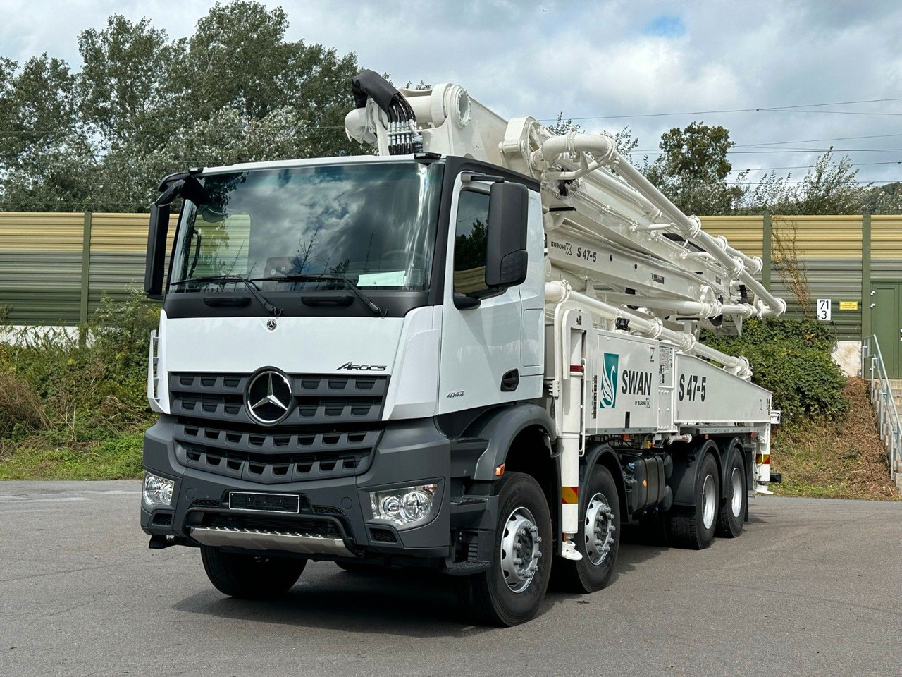 Mercedes-Benz Arocs 5 4142 8x4 SWAN TSP 47-5 160RZ ( 47m ) - Domiešavač: obrázok 2 Mercedes-Benz Arocs 5 4142 8x4 SWAN TSP 47-5 160RZ ( 47m ) - Domiešavač: obrázok 2