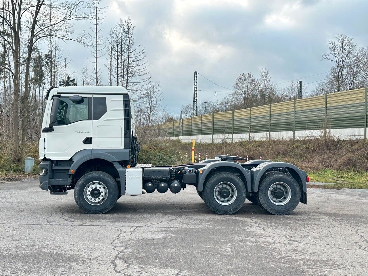 MAN TGS 33.440 BBS 6X4 EUROMIX MTP Kipper-Auflieger - Ťahač: obrázok 2 MAN TGS 33.440 BBS 6X4 EUROMIX MTP Kipper-Auflieger - Ťahač: obrázok 2