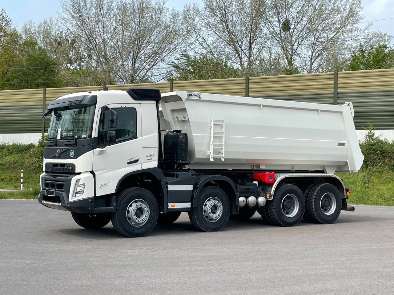 Volvo FMX 460 8x4 EuromixMTP EMK 20m³ Mulden Kipper - Sklápač: obrázok 2 Volvo FMX 460 8x4 EuromixMTP EMK 20m³ Mulden Kipper - Sklápač: obrázok 2