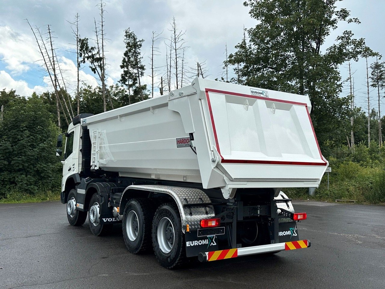 Volvo FMX 460 8x4 EuromixMTP EMK 20m³ Mulden Kipper - Sklápač: obrázok 4 Volvo FMX 460 8x4 EuromixMTP EMK 20m³ Mulden Kipper - Sklápač: obrázok 4