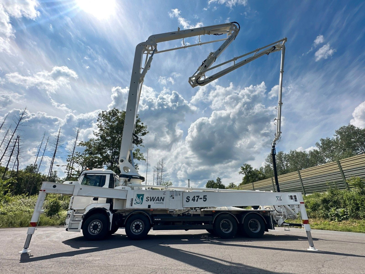 Volvo FMX 500 8x4 SWAN 47m Betonpumpe EuromixMTP - Autočerpadlo: obrázok 5 Volvo FMX 500 8x4 SWAN 47m Betonpumpe EuromixMTP - Autočerpadlo: obrázok 5