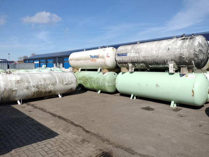 De Visser used 2700L & 4850L gastanks - Gas, Gaz, LPG, GPL, Propane, Butane tanks aboveground Used tanks - Palivová nádrž: obrázok 3 De Visser used 2700L & 4850L gastanks - Gas, Gaz, LPG, GPL, Propane, Butane tanks aboveground Used tanks - Palivová nádrž: obrázok 3