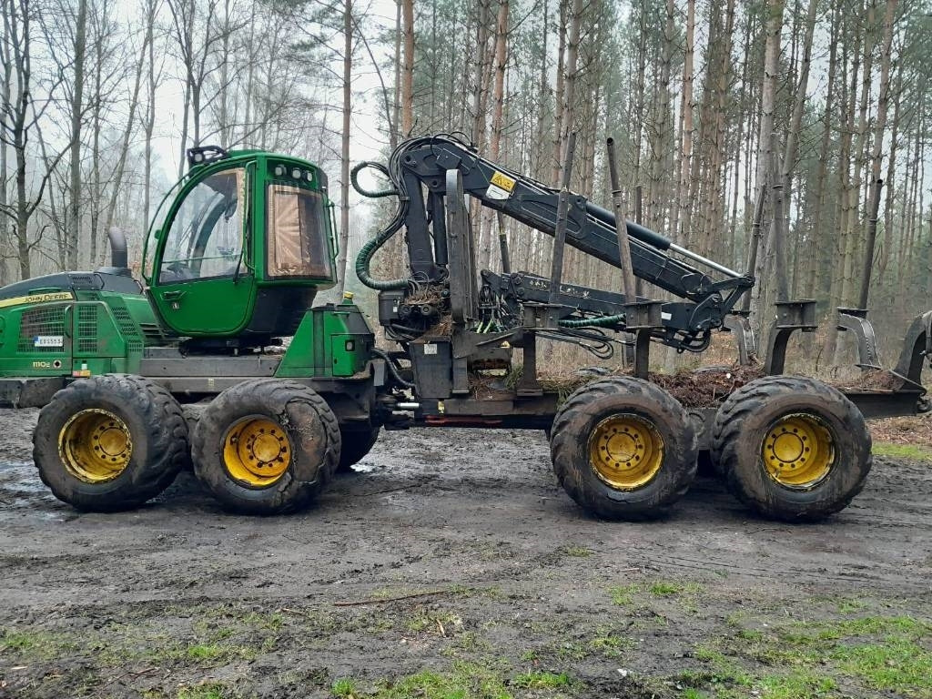 John Deere 1110 E - Vyvážečka: obrázok 3 John Deere 1110 E - Vyvážečka: obrázok 3