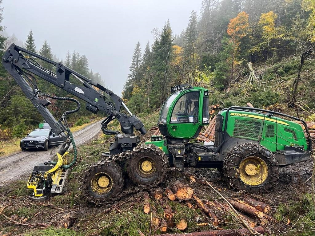 John Deere 1270 E - Lesnícky harvestor: obrázok 5 John Deere 1270 E - Lesnícky harvestor: obrázok 5