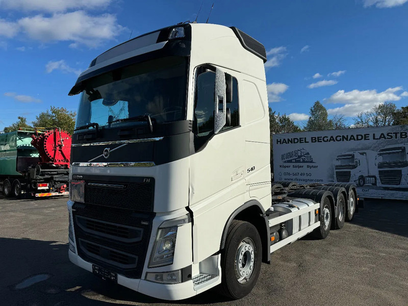 Volvo FH 540 8x2*4, ADR, Euro 6, Chassi (former Tank-truck), 2018 - Podvozek s kabinou: obrázok 3 Volvo FH 540 8x2*4, ADR, Euro 6, Chassi (former Tank-truck), 2018 - Podvozek s kabinou: obrázok 3