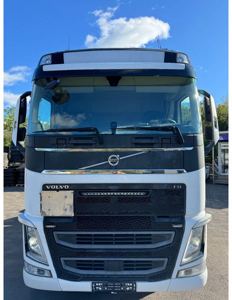 Volvo FH 540 8x2*4, ADR, Euro 6, Chassi (former Tank-truck), 2018 - Podvozek s kabinou: obrázok 2 Volvo FH 540 8x2*4, ADR, Euro 6, Chassi (former Tank-truck), 2018 - Podvozek s kabinou: obrázok 2