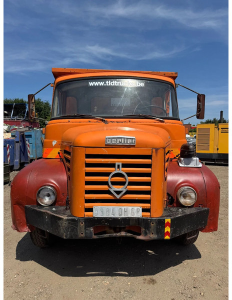 BERLIET L62 **4CYL-BENNE** - Sklápač: obrázok 2 BERLIET L62 **4CYL-BENNE** - Sklápač: obrázok 2