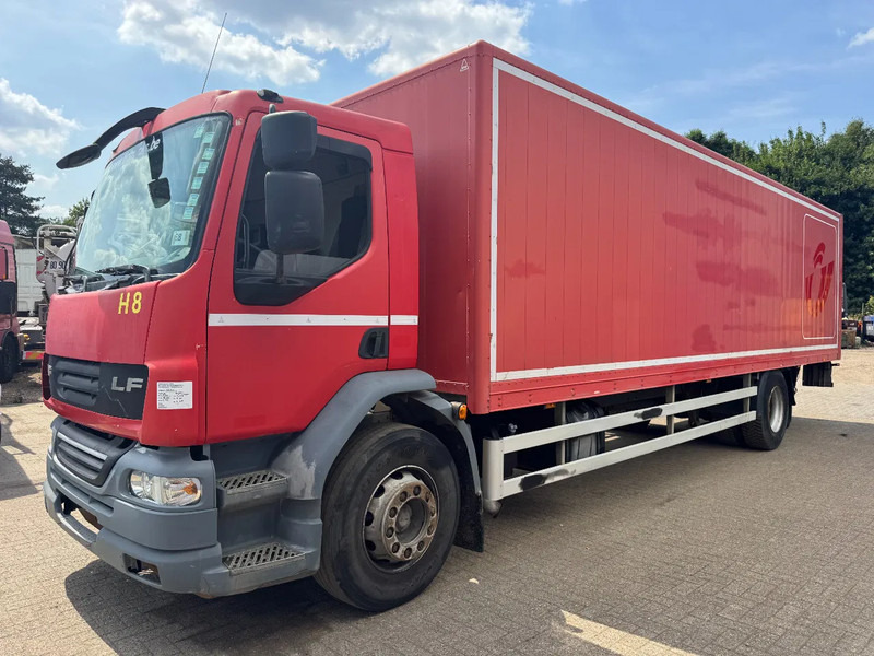 DAF LF 55.220 **EURO 4-MANUAL GEARBOX** - Skříňový nákladní auto: obrázok 1 DAF LF 55.220 **EURO 4-MANUAL GEARBOX** - Skříňový nákladní auto: obrázok 1