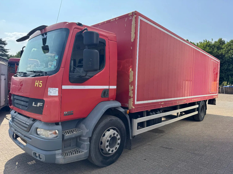 DAF LF 55.220 **MANUAL GEARBOX-EURO 4** - Skříňový nákladní auto: obrázok 1 DAF LF 55.220 **MANUAL GEARBOX-EURO 4** - Skříňový nákladní auto: obrázok 1
