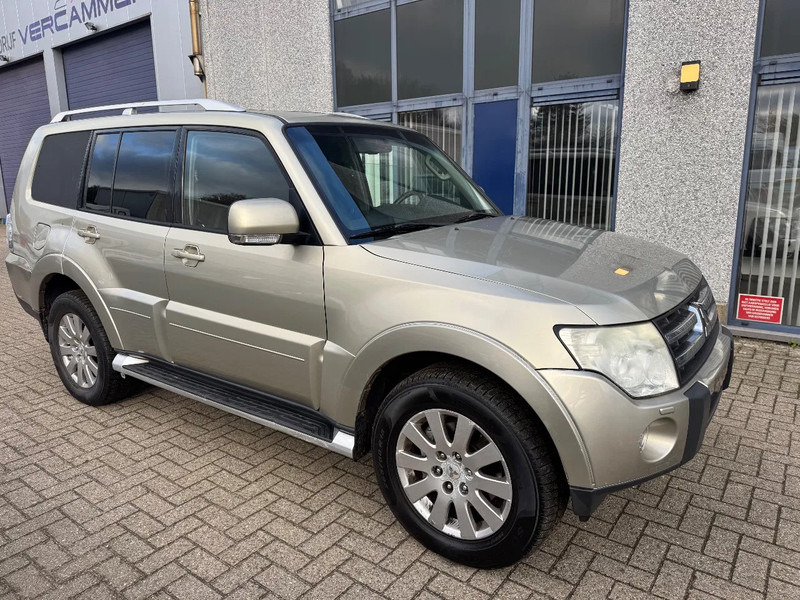 Mitsubishi Pajero **3200TD-AUTOMAAT-AC-TOPSHAPE-LICHTE VRACHT** - Dodávka: obrázok 3 Mitsubishi Pajero **3200TD-AUTOMAAT-AC-TOPSHAPE-LICHTE VRACHT** - Dodávka: obrázok 3