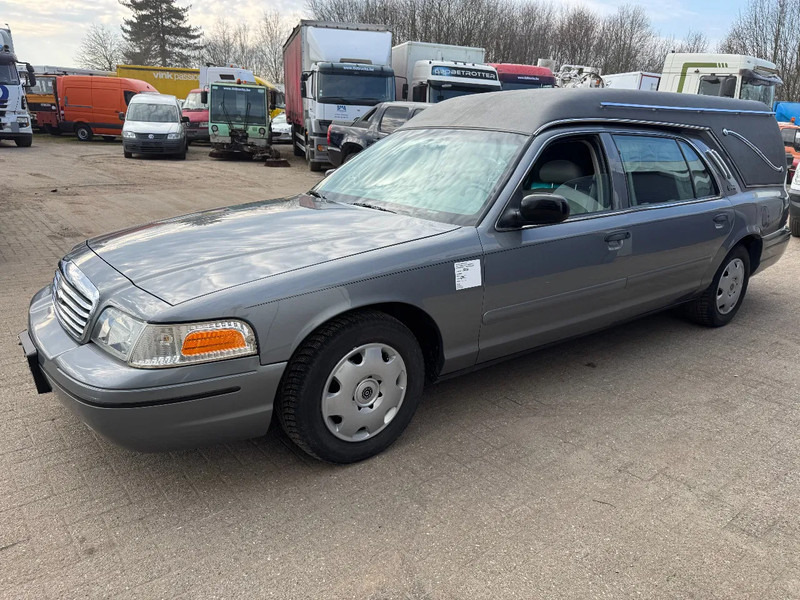 Ford VICTORIA CROWN **CORBILLARD-HEARSE-BESTATTUNGSWAGEN** - Automobil: obrázok 2 Ford VICTORIA CROWN **CORBILLARD-HEARSE-BESTATTUNGSWAGEN** - Automobil: obrázok 2