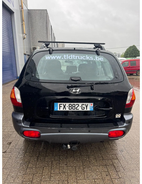Hyundai Santa Fe **2.0CRDI-4WD-AIRCO-CLIME** - SUV: obrázok 5 Hyundai Santa Fe **2.0CRDI-4WD-AIRCO-CLIME** - SUV: obrázok 5