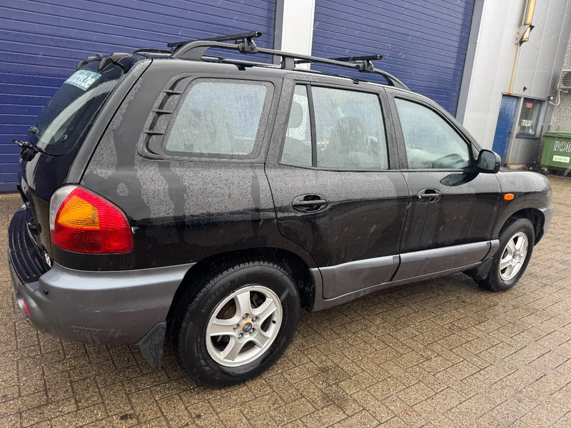 Hyundai Santa Fe **2.0CRDI-4WD-AIRCO-CLIME** - SUV: obrázok 4 Hyundai Santa Fe **2.0CRDI-4WD-AIRCO-CLIME** - SUV: obrázok 4