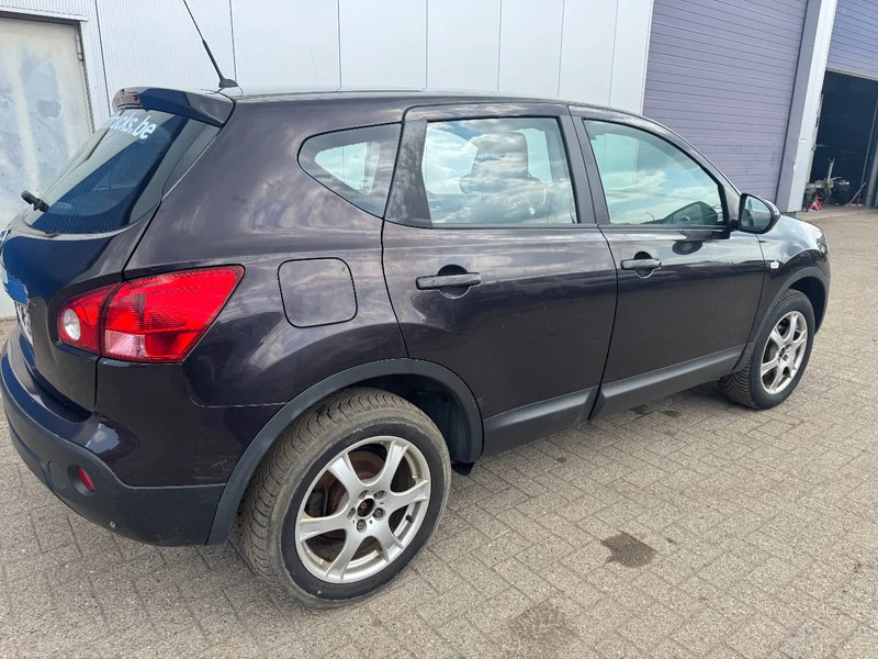 Nissan QASHQAI **DIESEL-AIRCO** - SUV: obrázok 4 Nissan QASHQAI **DIESEL-AIRCO** - SUV: obrázok 4