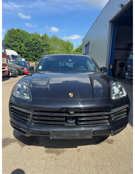 Porsche Cayenne **HYBRIDE+BENZINE-3.0V6-1st OWNER-EURO6B** - Automobil: obrázok 2 Porsche Cayenne **HYBRIDE+BENZINE-3.0V6-1st OWNER-EURO6B** - Automobil: obrázok 2