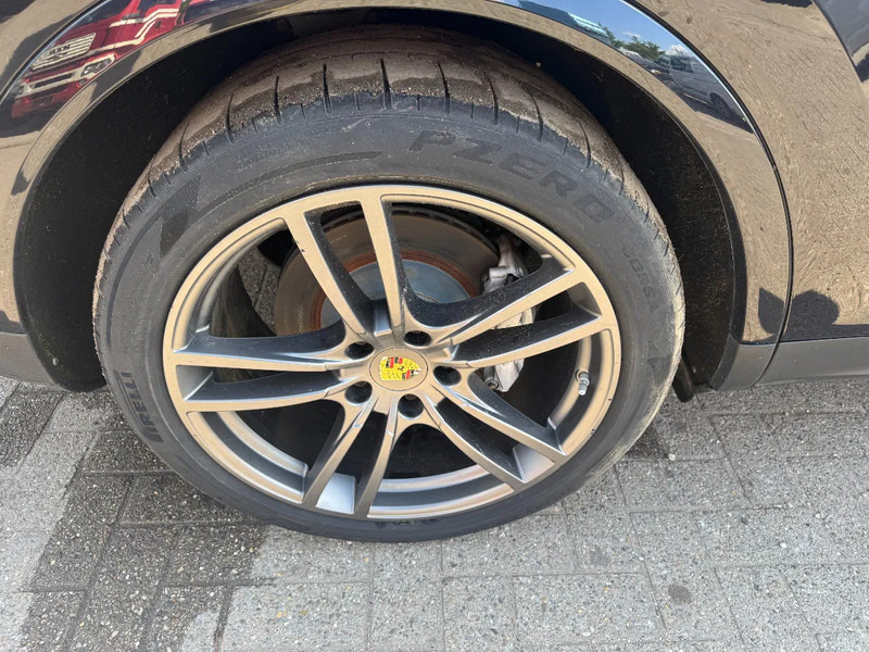 Porsche Cayenne **HYBRIDE+BENZINE-3.0V6-1st OWNER-EURO6B** - Automobil: obrázok 5 Porsche Cayenne **HYBRIDE+BENZINE-3.0V6-1st OWNER-EURO6B** - Automobil: obrázok 5