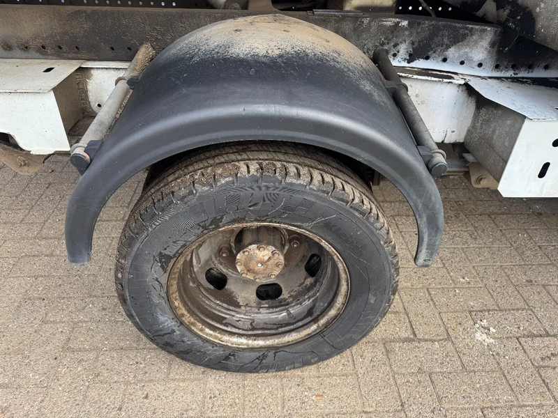 Renault Master **EURO 5-2300DCI** - Dodávka sklápač: obrázok 5 Renault Master **EURO 5-2300DCI** - Dodávka sklápač: obrázok 5