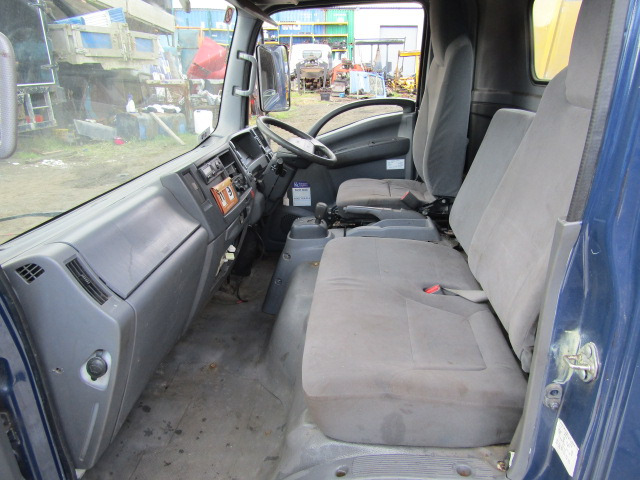 ISUZU N75 CAB (2013) - Kabína pre Nákladné auto: obrázok 5 ISUZU N75 CAB (2013) - Kabína pre Nákladné auto: obrázok 5